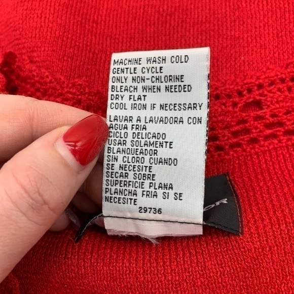 🎉Sag Harbor Red w/ Crochet Neck Line & Sleeve Top - Picture 5 of 8